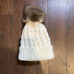 Simplicity Cream Knit Beanie with Faux Fur Pom-Pom